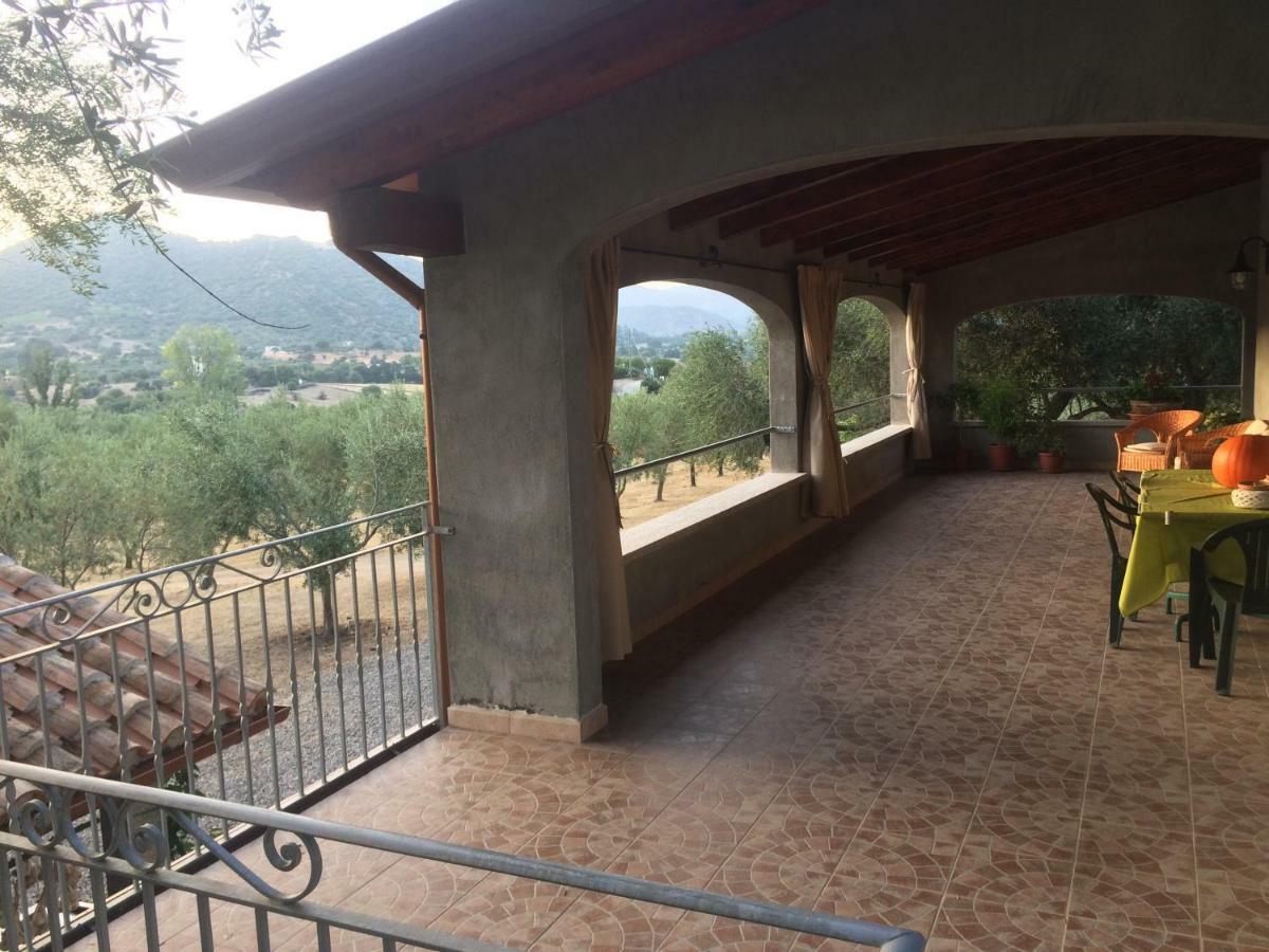 S'Umbra De S'Ozzastru Villa Orgosolo Exterior photo